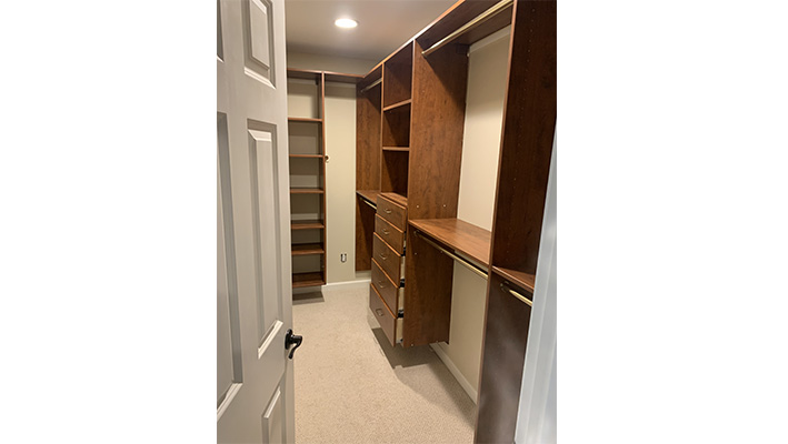 Closet1